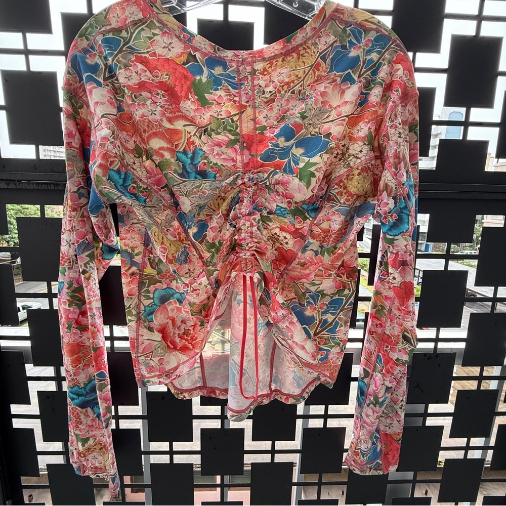🔥 Hard-to-Find SeaWheeze 2018 On Pace Top & Leggings Set in Floral Coral - Picture 9 of 12